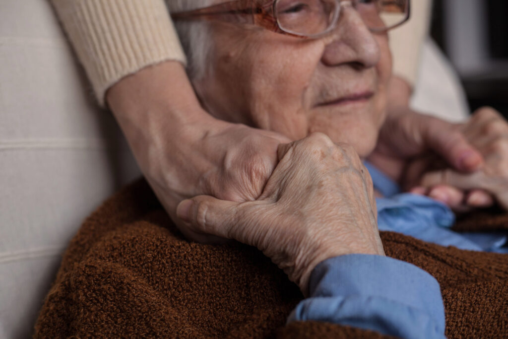 symptoms of late stage dementia